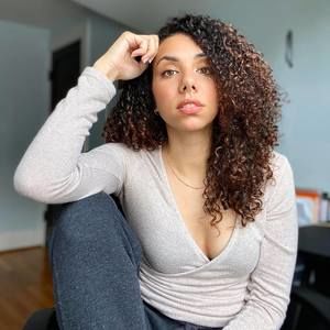 Meet your Posher, Lylia